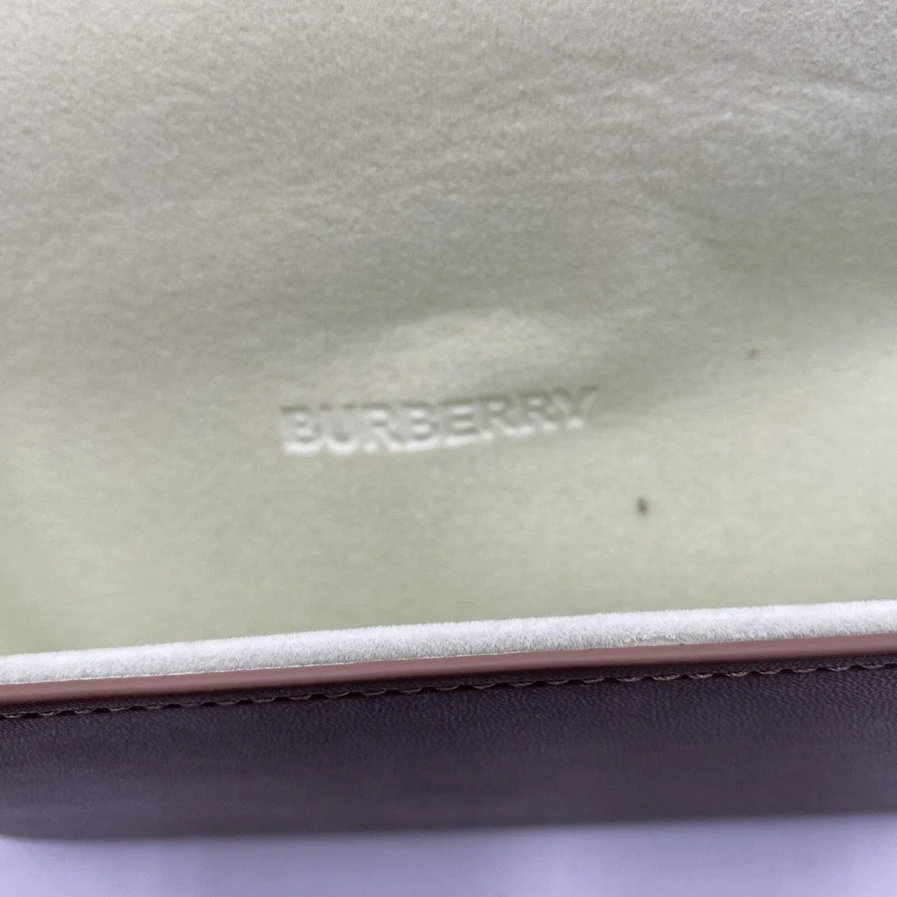 Burberry‎ Camel Brown Soft Leather Eyeglass/Sunglass Magnetic Close Case